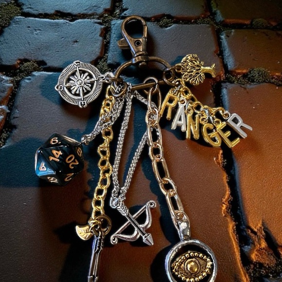 DND Dungeons and Dragons Ranger Themed Bag Charm Great gift for player UNISEX - Picture 1 of 17